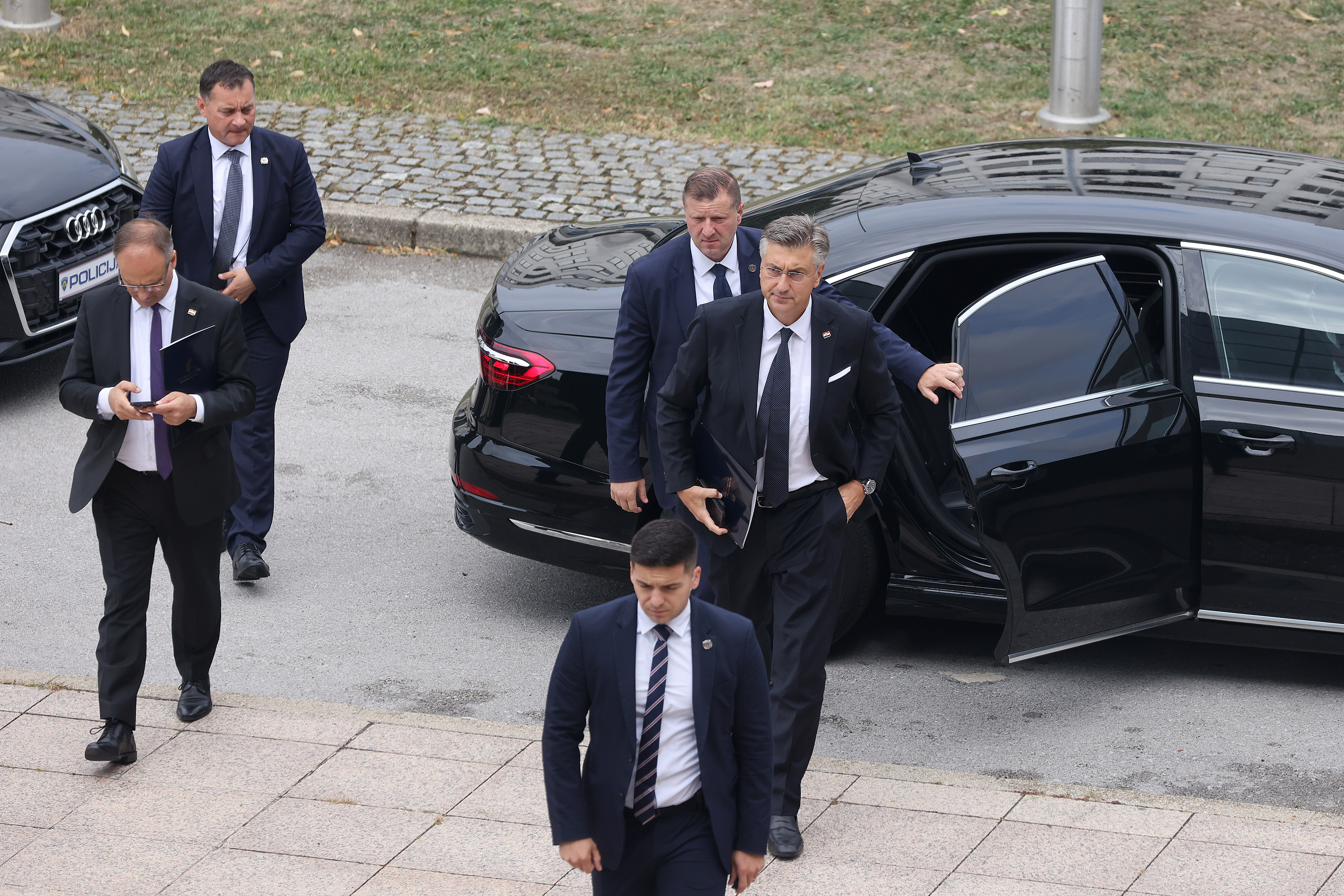 Plenković: Vlada neće prestati tragati za nestalima, očekujemo od Srbije da surađuje