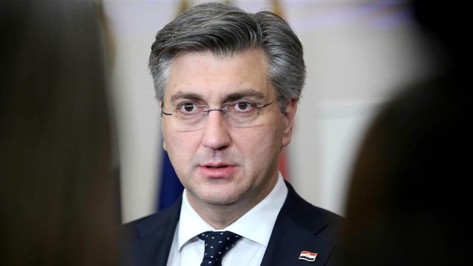 Plenković: Ne bude li epidemiološki nužna, ukinut će se zabrana rada nedjeljom