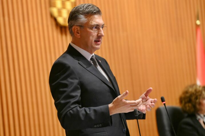 Plenković najavio dizanje plaća i mirovina: Proračun će biti otporan, održiv, ambiciozan i socijalan.