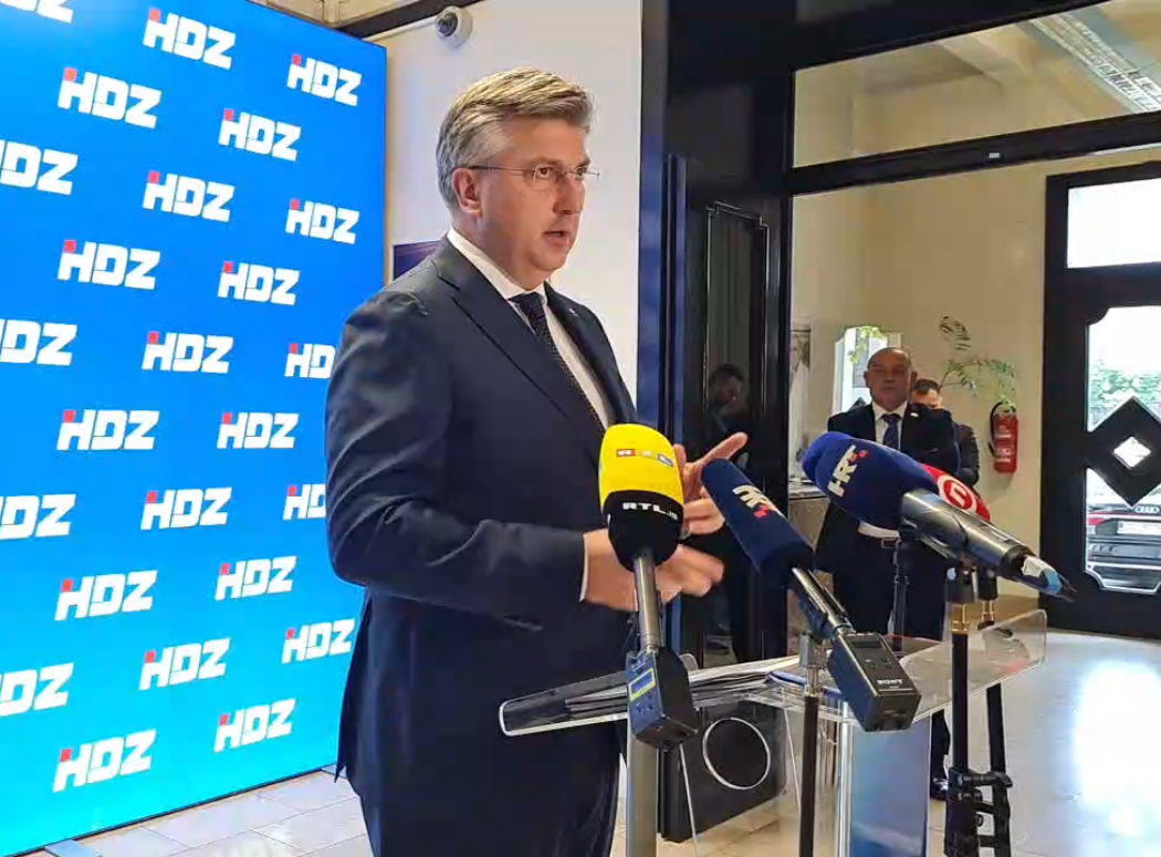 Premijer Andrej Plenković se obratio javnosti nakon završene sjednice predstavništva HDZ-a