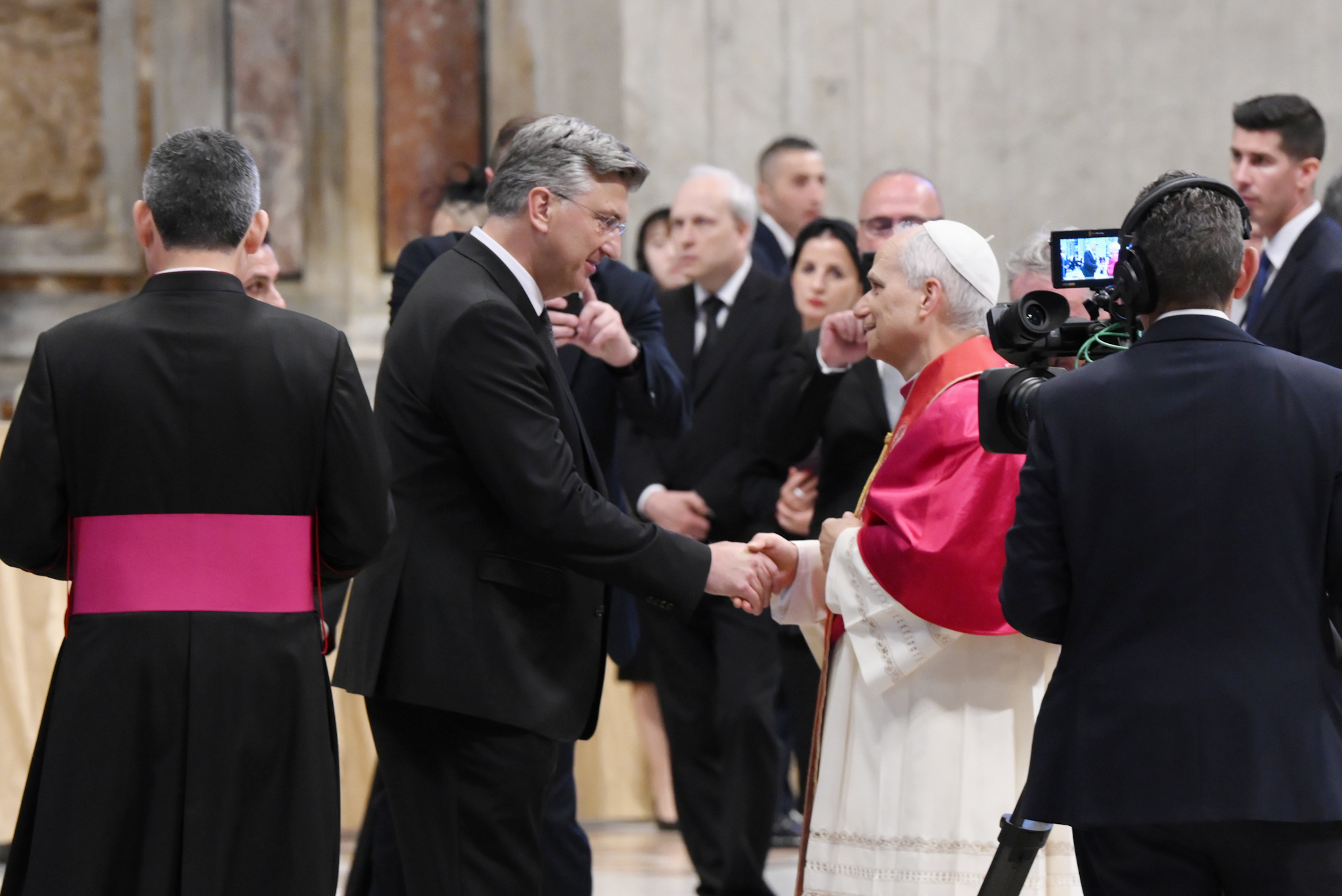 Andrej Plenković se susreo s papom Lavom XIV.: "Hrvatska stoji uz Svetog Oca"