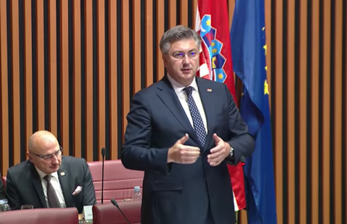 Napeto u Saboru: Optužbe, prozivke i kritike Plenkoviću i ministrima