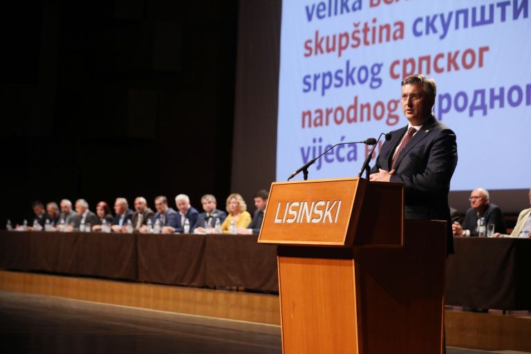 Ogorčene ‘Novosti’ i traženje tračka nade u Plenkovićevim potezima