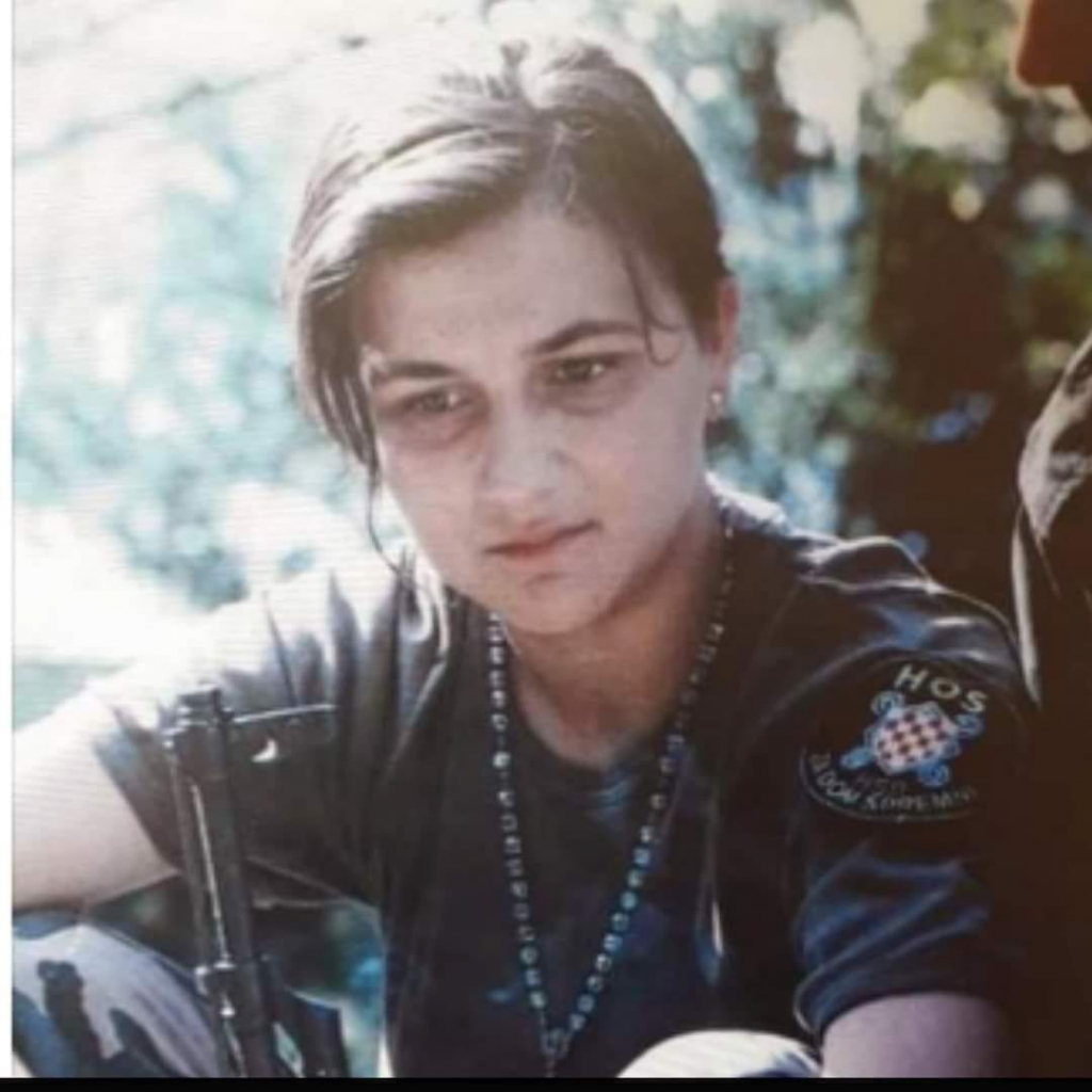 DA SE NE ZABORAVI: Ratnica umornog lica zainteresirala Hrvate. Doznali smo o kome je riječ