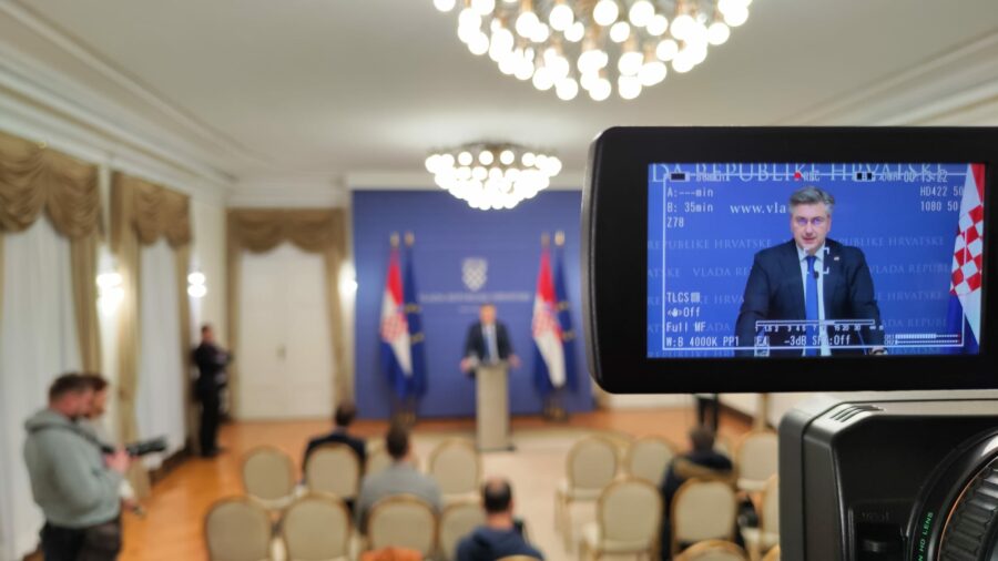 ‘AP’ PLENKOVIĆA IZBACIO IZ TAKTA! Posvađao se s novinarima: ‘Tko procjenjuje što je ‘ne’ tema? Pa, ja! Doviđenja’