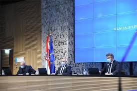 Plenković i Medved obišli lokaciju nove masovne grobnice kod Vukovara