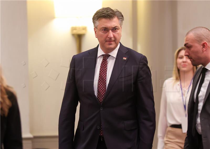 Plenković u imovinskoj kartici nije naveo nekretninu kod Dubrovnika. Povjerenstvo za sukob interesa kaznilo premijera s tri tisuće kuna