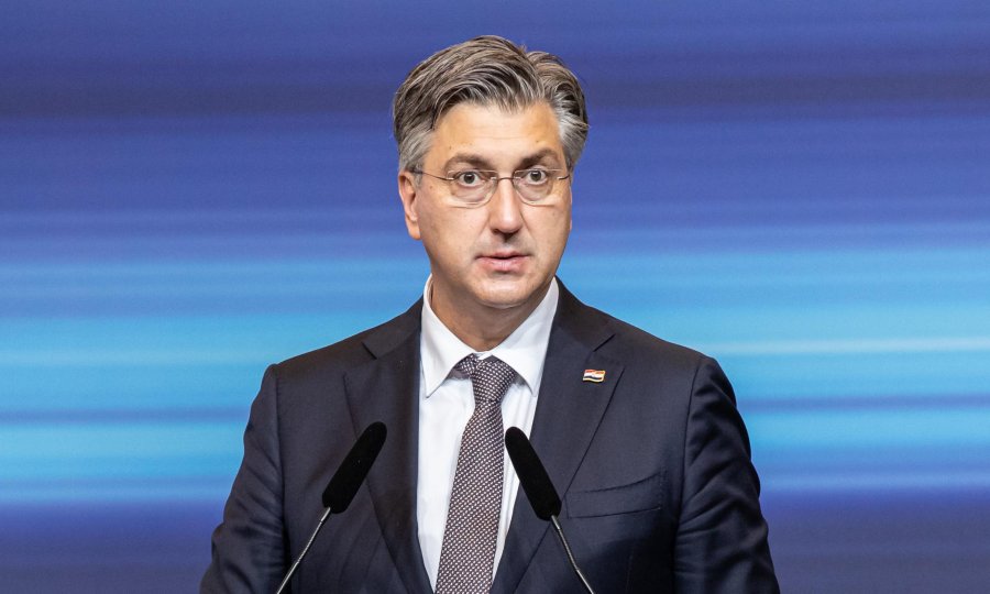 Plenković odgovorio Milanoviću: Sastanak Vijeća za obranu bio je nadrealan; ovo su važne tri točke