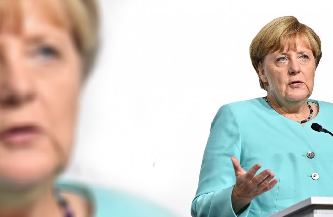 HRVATSKI UMIROVLJENICI OVO NE MOGU NI SANJATI! Poznato je koliku će mirovinu imati Angela Merkel: Nije ni čudo da joj politika neće nedostajati