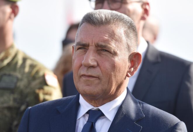‘KOGA VI SRAMOTITE? VI STE BUDALE, KU**EVI RATNICI!’ Gotovina zbog kaosa u Kninu ponizio generale