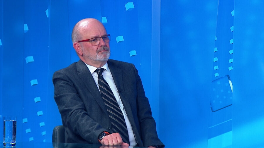 Paleži auta, pucnjava… Letica tvrdi: “Ako se ovo nastavi, neće biti dobro”