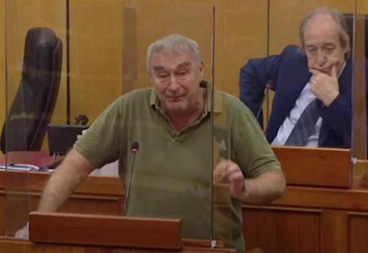 SRPSKU PRAVOSLAVNU CRKVU NAZVAO RAZBOJNIČKOM Prkačin: Tvrdim da su jedan Porfirije i Jovan iz Pakraca bolje plaćeni od braće Sinković