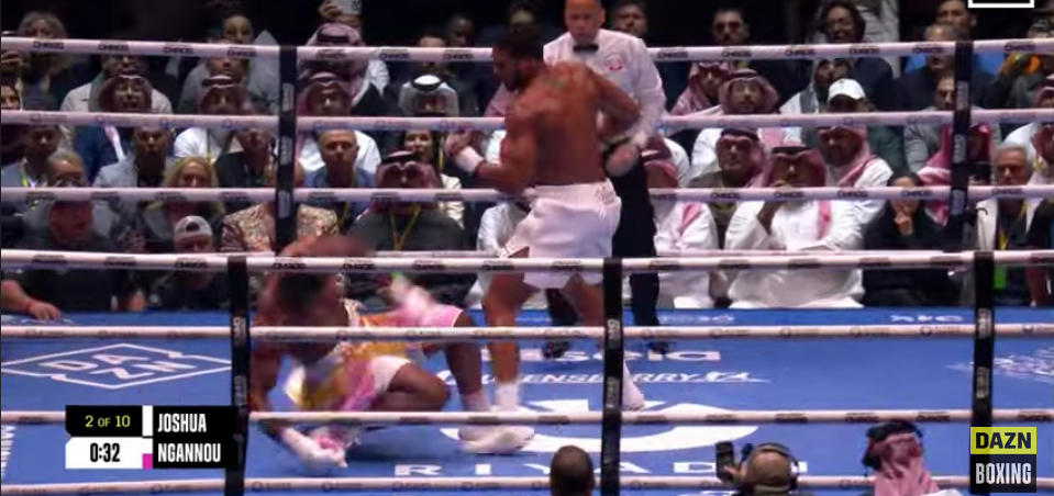 VIDEO Anthony Joshua briljira nokautom nad Ngannouom u spektaklu 'Knockout Chaos' u Rijadu, željno iščekuje pobjednika izazovnog dvoboja Usik - Fury