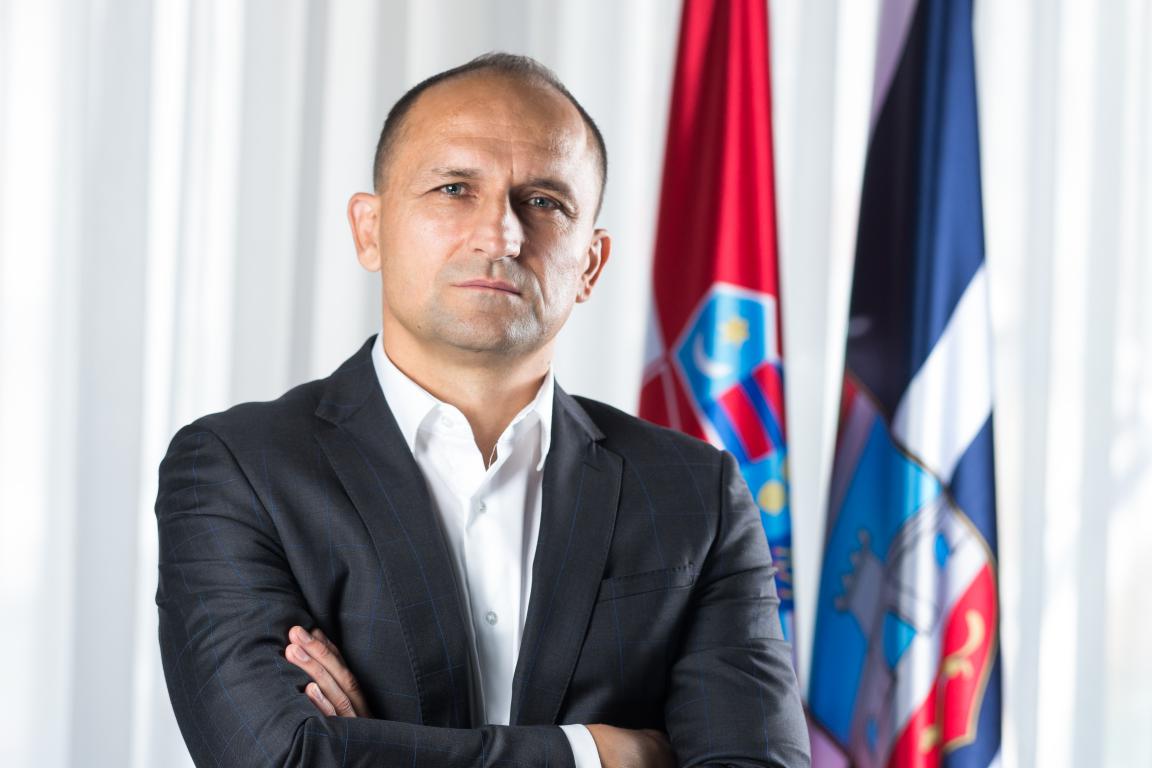TREBAO JE POSTATI MODERNA VERZIJA BRANIMIRA GLAVAŠA! Anušićev veliki zaokret: ‘Duboko je promislio, sad daleko od Plenkovićevih očiju čeka novu priliku!’