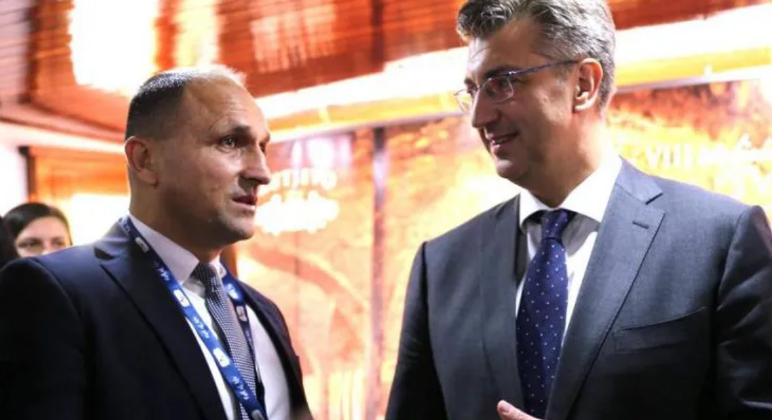 Na zatvorenoj sjednici Vlade Anušić je razriješen kao član Upravnog vijeća Hrvatske agencije za poljoprivredu i hranu