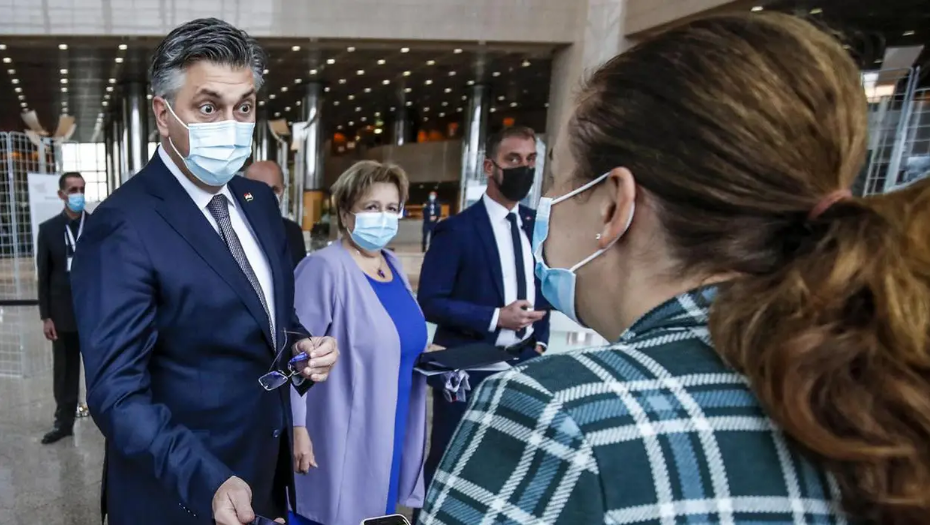 Hrvatska je naručila lijek protiv korone, košta 2000 € po bočici