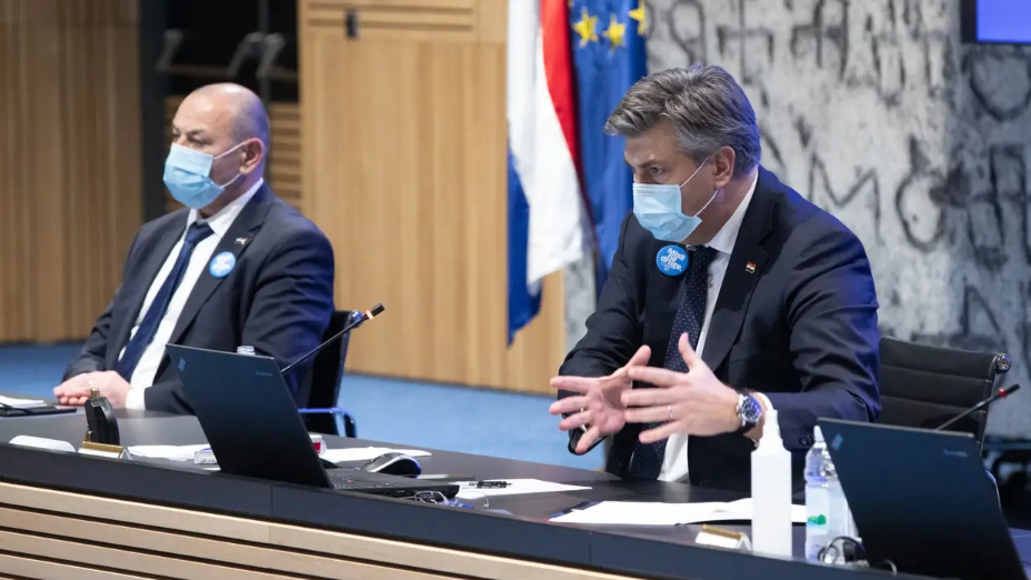 Plenković: Statistički, jedan od 45 zaraženih ljudi će preminuti u idućih nekoliko tjedana