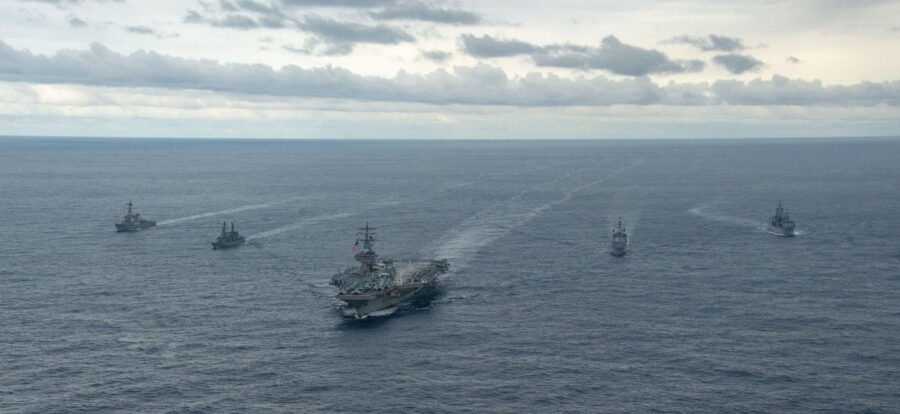 Kineska vojska: Američki razarač ilegalno ušao u Južno kinesko more