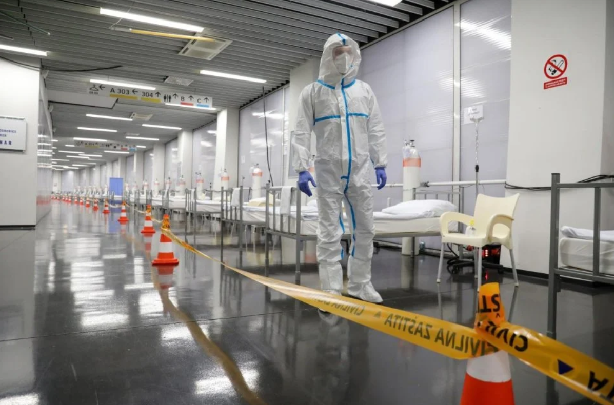 POTVRDIO DR. VAGIĆ  PRVI SLUČAJ Umrla je jedna osoba u Areni, a dan kasnije hitno je intubirana druga