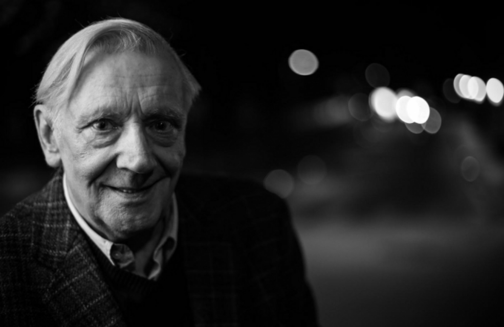 PREMINUO LEGENDARNI GLUMAC: Njegove uloge pamtit će brojne generacije, glumačka scena u suzama