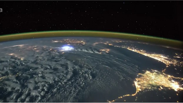 UTROSTRUČILE SE OLUJE Munje iznad Arktika zapanjile stručnjake: 'Nismo vidjeli ovo'