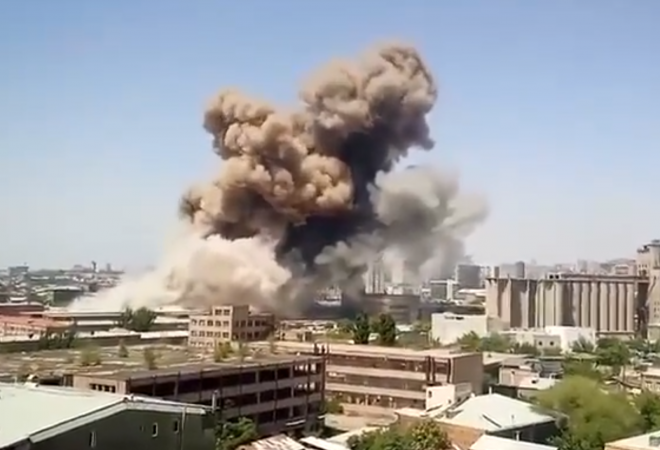 (VIDEO) RAZORNA ESPLOZIJA PA POŽAR U ARMENIJI! Jedna osoba je poginula, a 14 je ozlijeđeno. Među njima je i troje djece