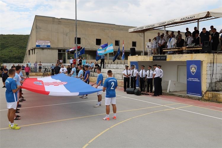 Ministar Medved otvorio Memorijalni turnir u spomen na Josipa Jovića