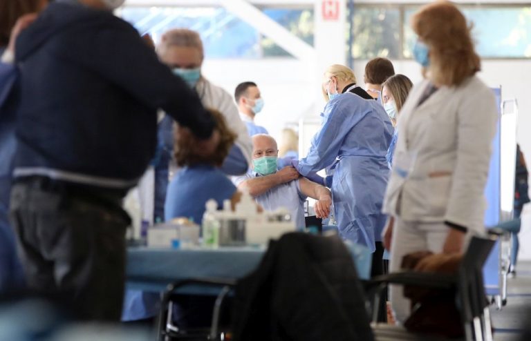 HZJZ: AstraZeneca vrlo rijetko uzrokuje trombozu, treba nastaviti cijepljenje