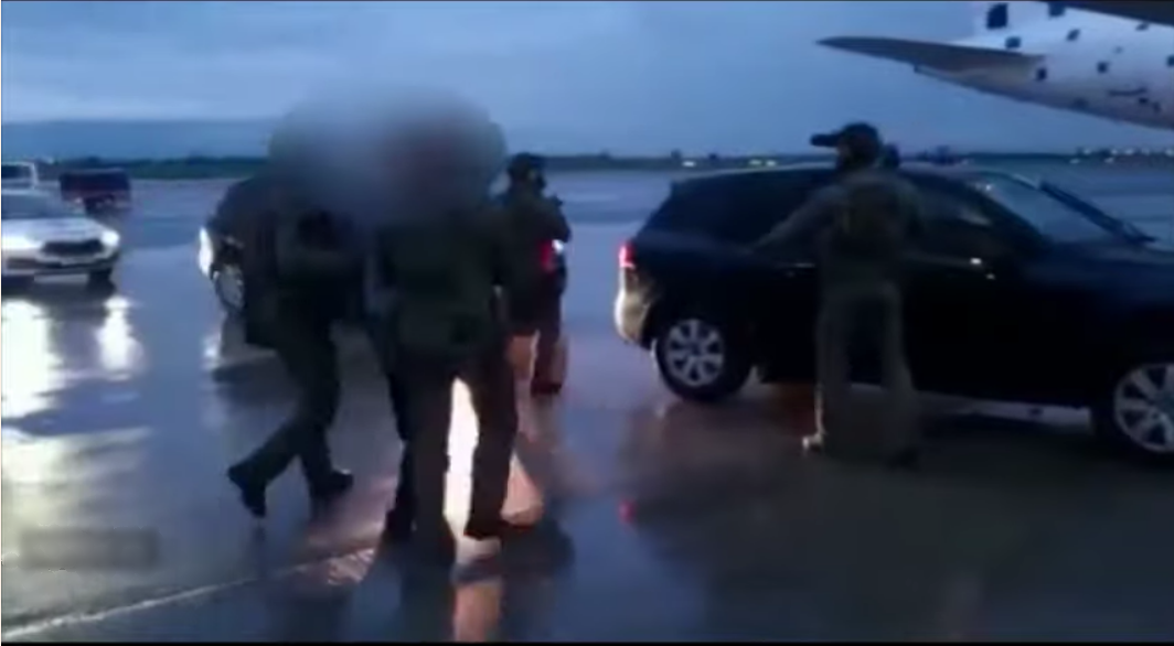 Video. Krim policija i specijalci iz Lučkog dočekali opasnog kriminalca, deportiran je iz Kolumbije
