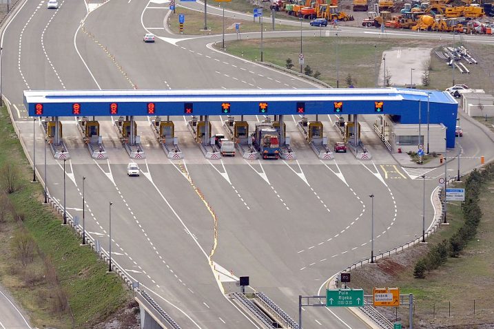 STANJE U PROMETU Autocesta od Kikovice do Delnica i dalje otvorena samo za osobna vozila, ograničenja i na magistrali