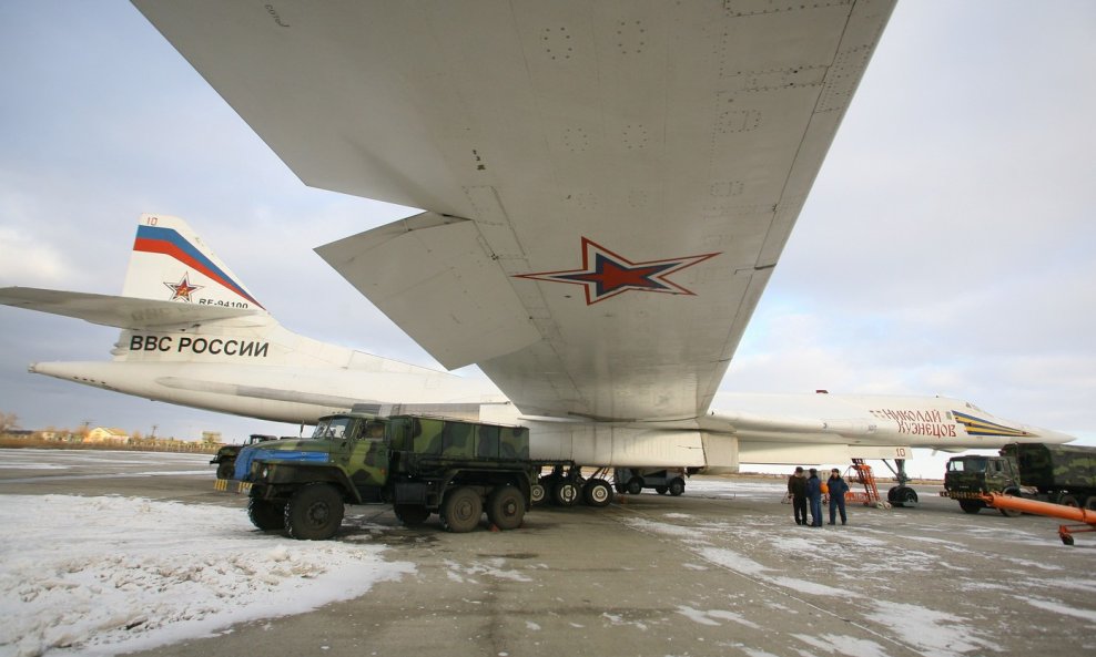 Ukrajinci napali ruski grad u kojem je flota strateških bombardera