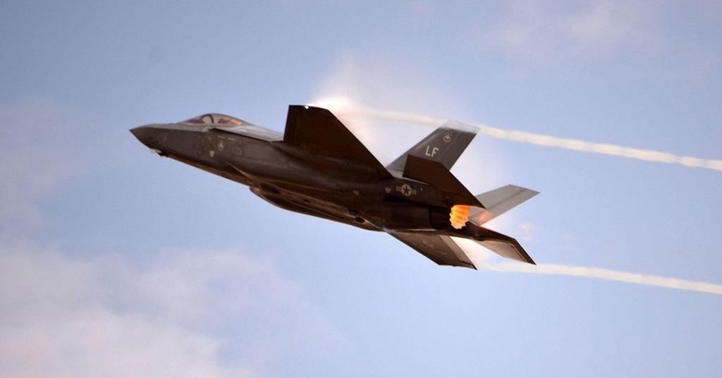 Najskuplji u povijesti i prevelik da bi propao: Kako je borbeni avion koji se gasi usred leta postao globalni hit