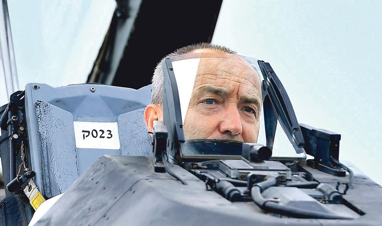 Krstičević; 'DO DALJNJEG ODGAĐAMO NABAVU BORBENIH AVIONA'