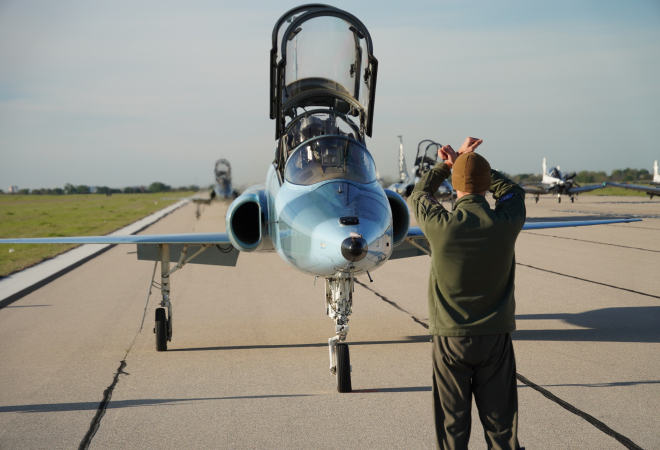 KREĆE NAJVEĆI POKRET AMERIČKIH BORBENIH AVIONA PREMA EUROPI! Ovako nešto nije viđeno desetljećima: ‘Zelena’ Njemačka crveni se od srama