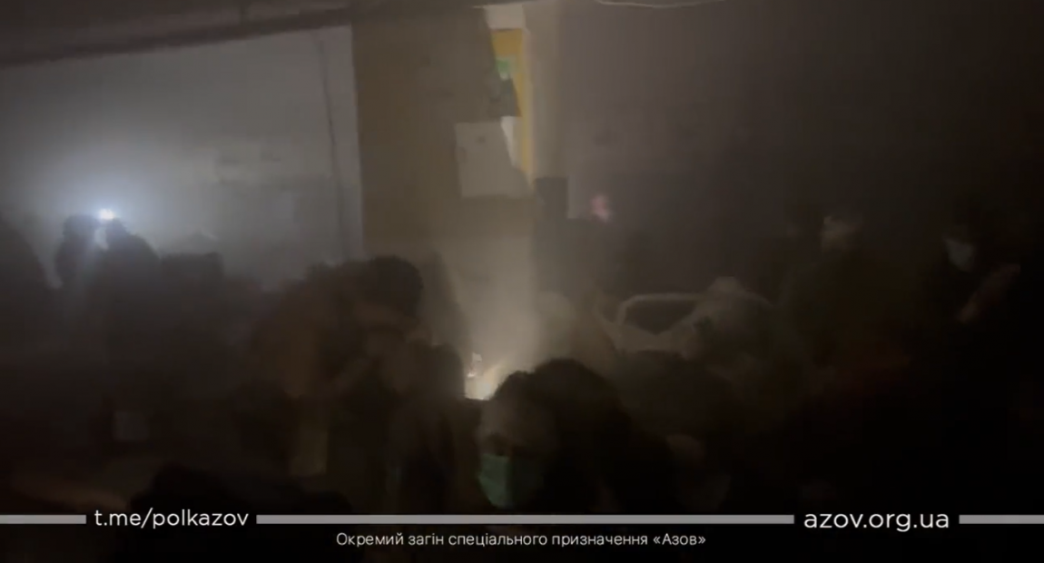 Video iz katakombi Azovstala: AZOV pozvao na razbijanje ruske blokade, “zašto smo sami protiv topova i aviona?”