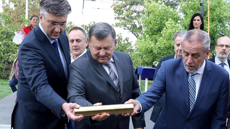 Spomenik domovini: Bandić je otvorio radove kod 'Lisinskog'