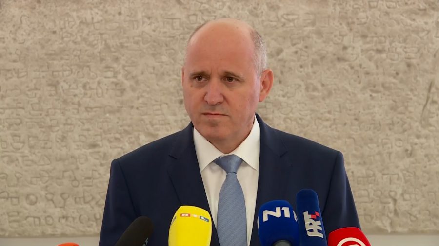 Bačić uvjeren da će za pomoć Ukrajini biti i više od 101 zastupnika