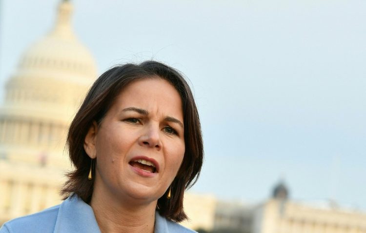 Šefica njemačke diplomacije odbacila pregovore s Putinom: “Tko bi od nas bio sljedeći?”