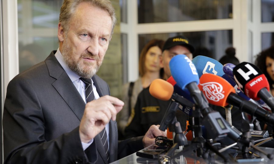 Bakir Izetbegovć u Zagrebu: Nisam danas došao trgovati niti se žaliti Plenkoviću... Nije dobro kad Milanović kaže da je Bosna 'shit country'