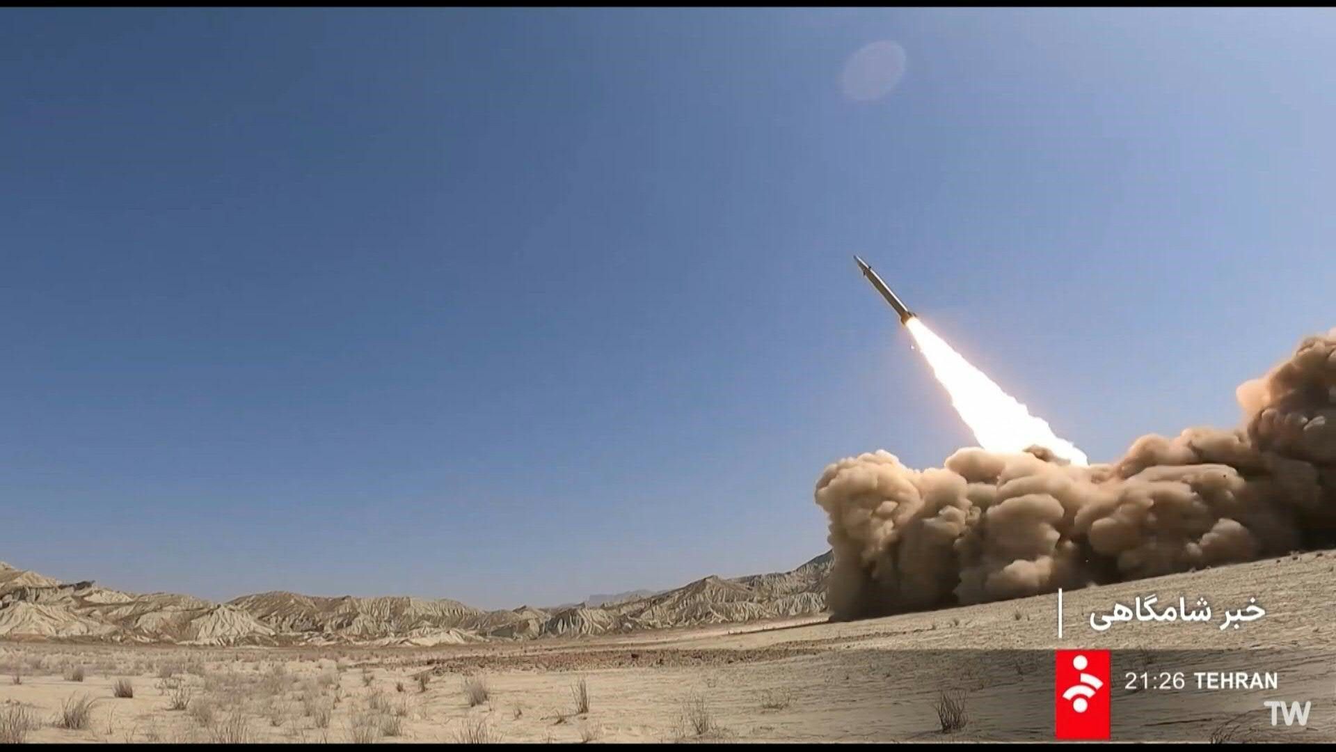 Iran predstavio novu balističku raketu Ghassem Basir: Porast napetosti na Bliskom istoku