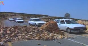 17. kolovoza 1990. Balvan revolucija – Srbi započeli agresiju na Hrvatsku s partizanskim i četničkim znakovljem