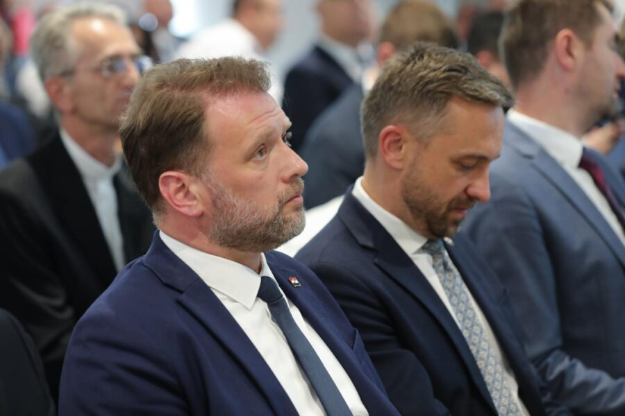 Profesorica o ministru Banožiću: Umjesto da radi svoj posao, u slobodno vrijeme predaje na fakultetu