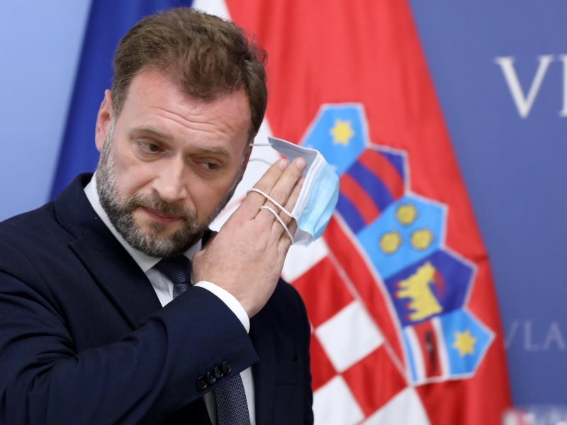 MORH o stanu u kojem živi ministar obrane Banožić: Dobio je veliki jer ima troje djece, a stan je renoviran jer je bio zapušten i u njega je provaljivano