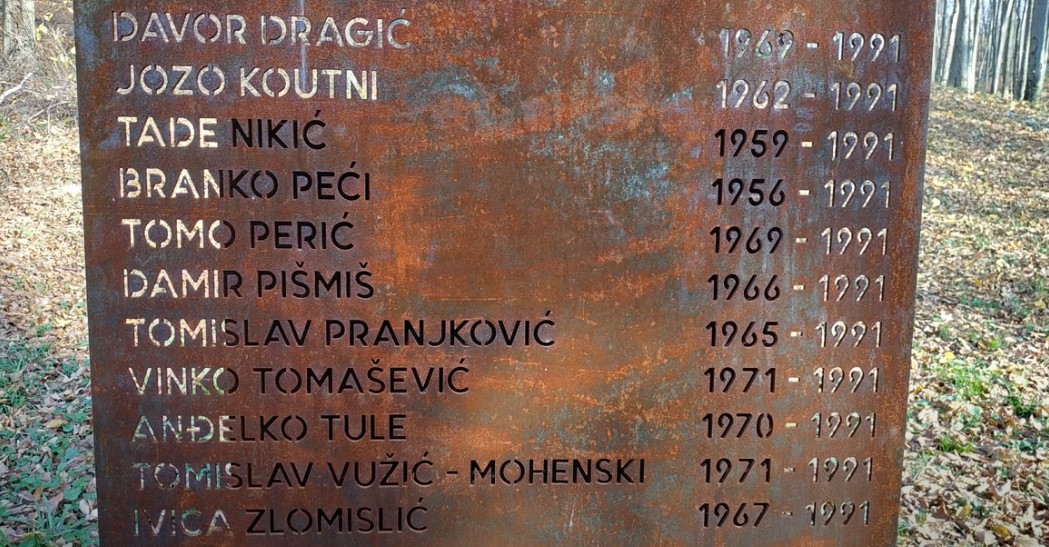 02. prosinca 1991. - Na Papuku iz zasjede ubijeno 11 branitelja (VIDEO)