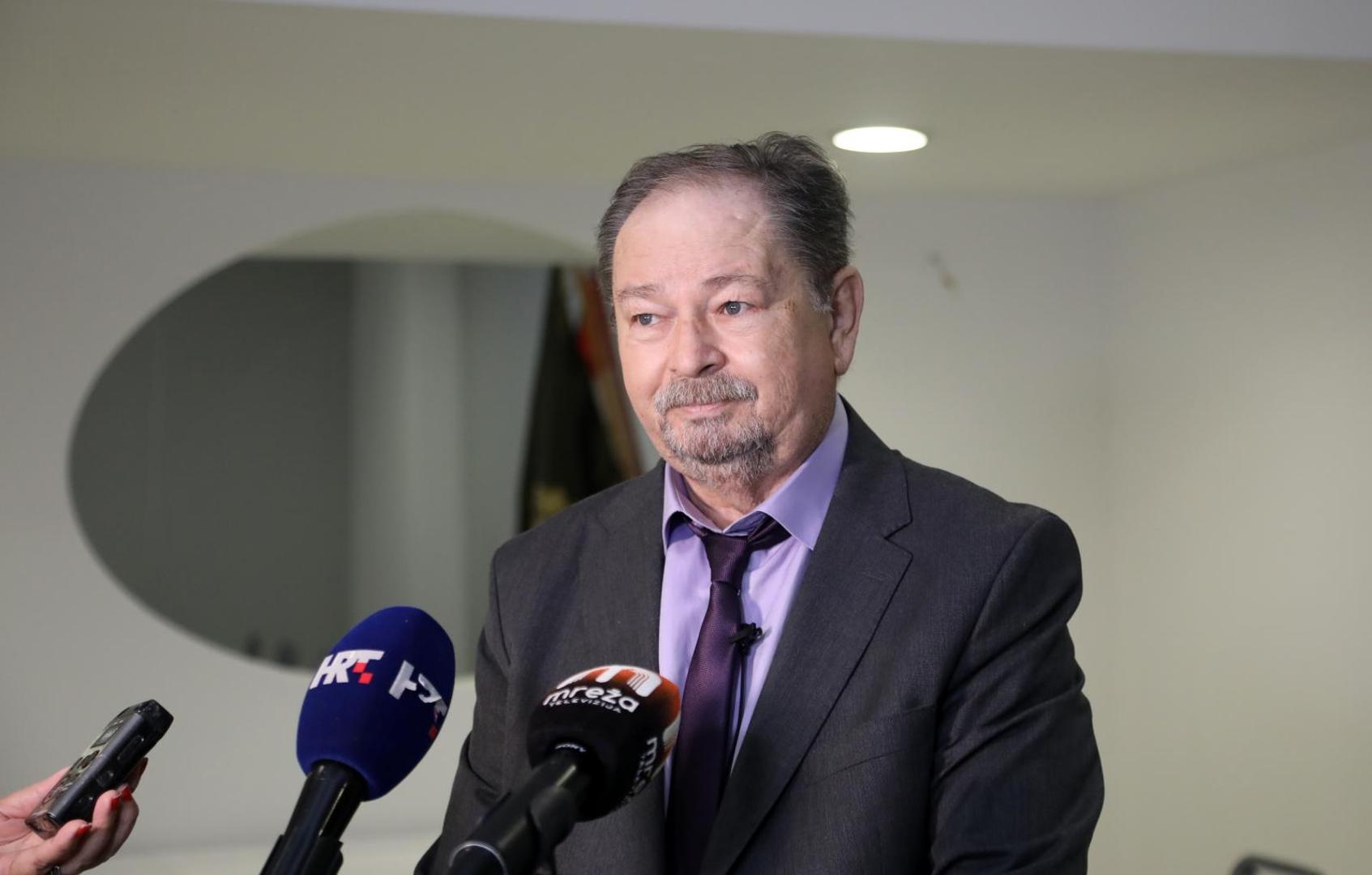 REPUBLIČKA KOORDINACIJA UDRUGA IZ DOMOVINSKOG RATA “ dr. Franjo Tuđman”  osuđuje progon ratnih zapovjednika od strane tužiteljstva BiH koji su sudjelovali u akciji “ Bljesak” potpuno neprihvatljivim, sramotnim i pravno neutemeljenim činom