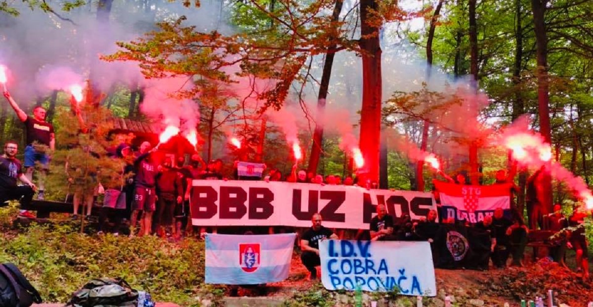Bad Blue Boysi jutros na Sljemenu poslali poruku potpore HOS-ovcima