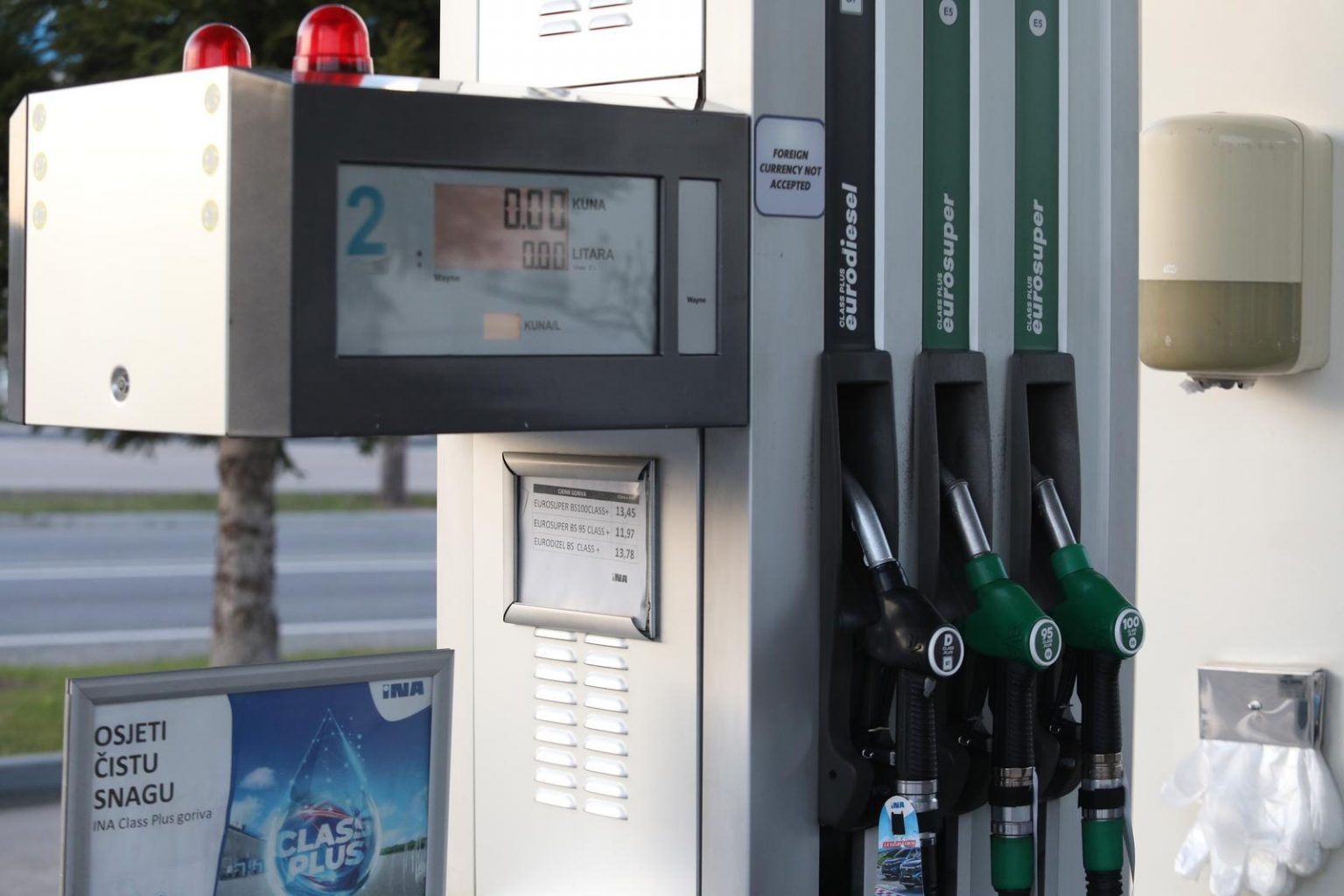 DAVOR ŠTERN: ‘Nikad ne bih zabranio uvoz ruske nafte, to je nesuvisla odluka. Bojim se posljedica za Hrvatsku‘