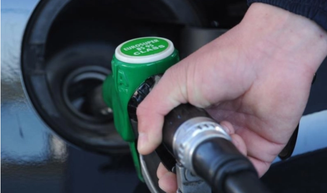 NOVI VELIKI PAD CIJENA SVIH GORIVA? Spremnik od 50 litara benzina mogao bi biti jeftiniji za 17,5 kuna