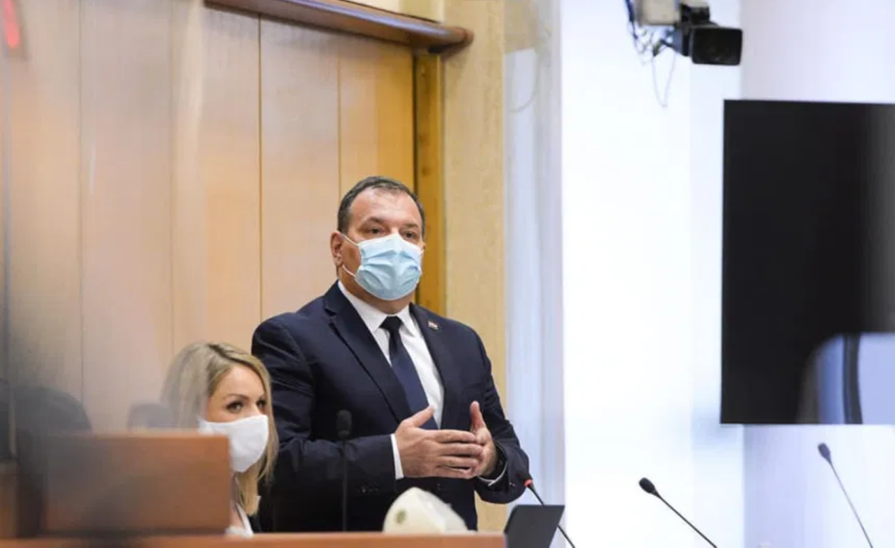 Vili Beroš – Nadomak smo masovnog cijepljenja, sustav je potpuno spreman