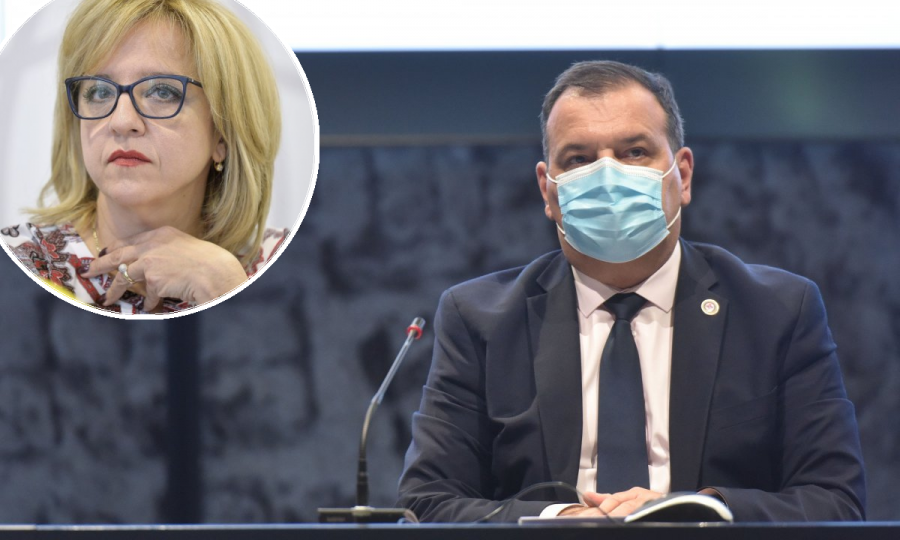 Nakon što je Beroš otkrio koliko i kada radi šefica obiteljskih liječnika stigao žestok odgovor: 'U maniri rigidnih partijskih vremena, izvadio je cedulju i odgovorio na naručeno pitanje'